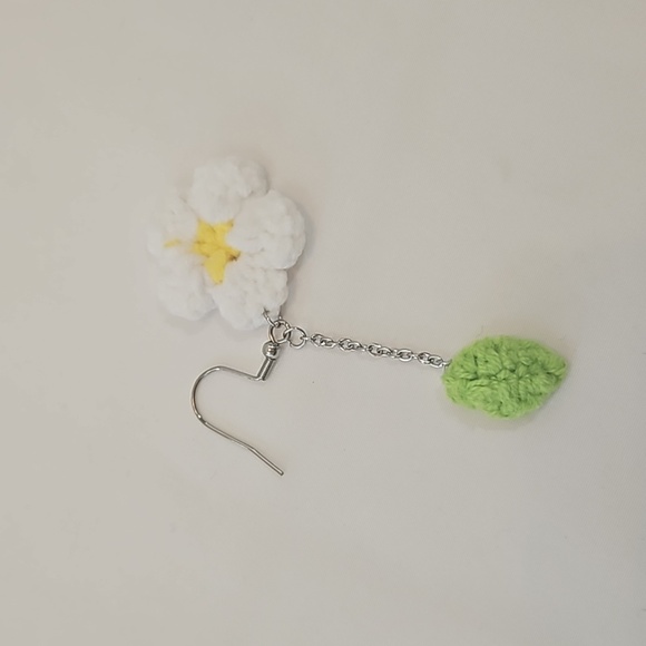 Hand Crafted Hand Knit Chrochet Dainty Daisy Dangling Earrings with fish hooks - Picture 12 of 17